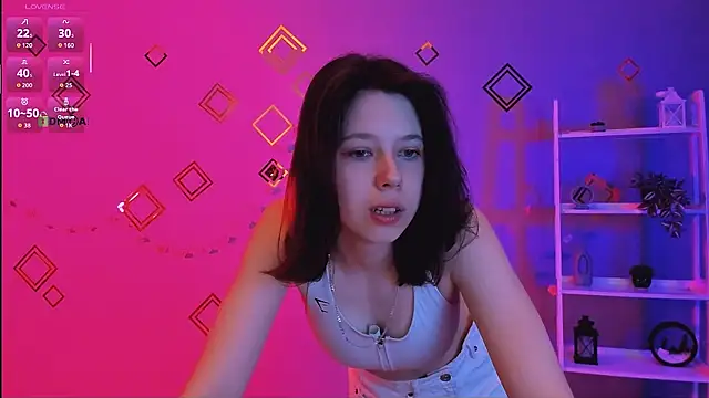 Snapshot of aria_wild_ chatting on 05-31-26, 06:42 aria wild online show from 05-31-26, 06:42