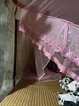 Mimi pussy online show from 04-22-26, 03:20