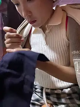 Mimi pussy online show from 05-03-26, 12:05