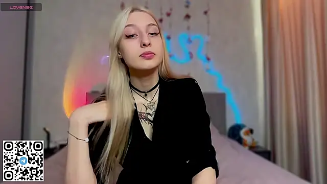 Emma Willson online show from 07-30-26, 01:21