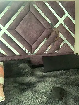 Im Luuu online show from 03-18-26, 01:47