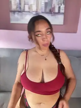 Im Luuu online show from 04-02-26, 01:20