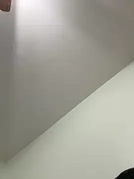 j0hn0094 online show from 03-04-26, 11:38