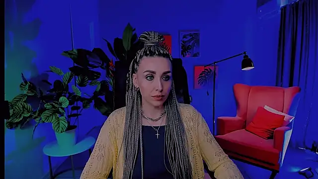 Snapshot of MonicaRiley chatting on 04-19-26, 11:53 MonicaRiley online show from 04-19-26, 11:53