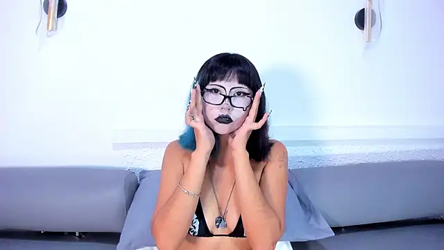 KleoLennox online show from 03-31-26, 01:40