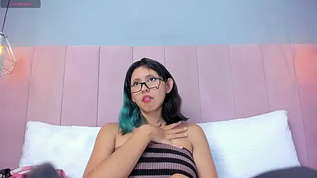 KleoLennox online show from 04-16-26, 03:02