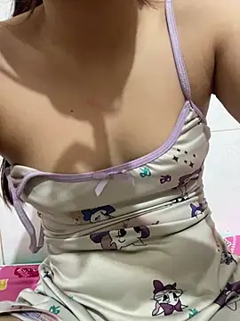 Luna sexygirl22 online show from 03-13-26, 06:36