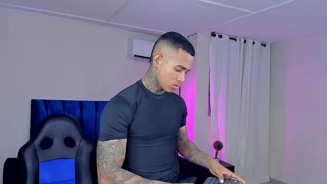 tyler bell  online show from 04-23-26, 02:57