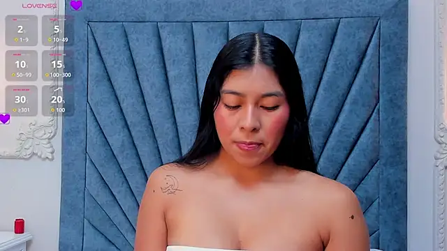 Leandra-Johnson online show from 04-15-26, 01:51