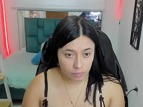 Valery bonnet online show from 03-06-26, 12:12