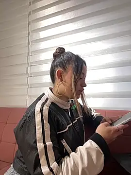 Baby Pink Love online show from 05-04-26, 02:46