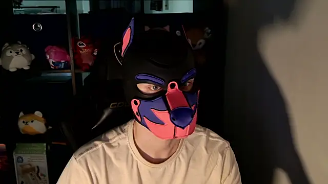 Snapshot of MellPUP chatting on 06-16-26, 11:57 MellPUP online show from 06-16-26, 11:57