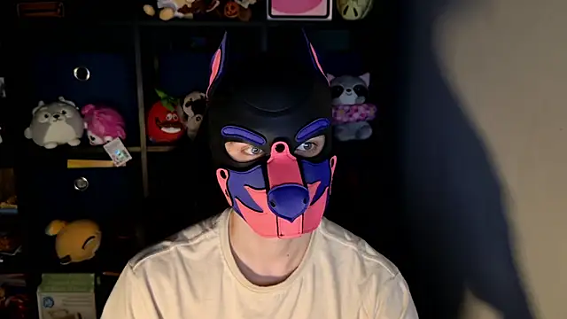Snapshot of MellPUP chatting on 06-22-26, 11:40 MellPUP online show from 06-22-26, 11:40