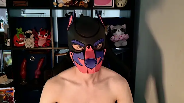 Snapshot of MellPUP chatting on 07-14-26, 06:13 MellPUP online show from 07-14-26, 06:13