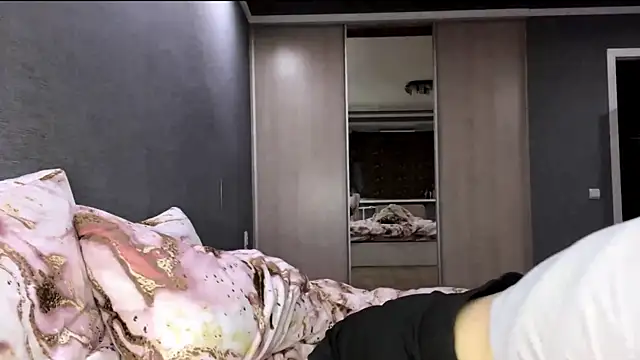 HousedMud online show from 04-06-26, 08:10