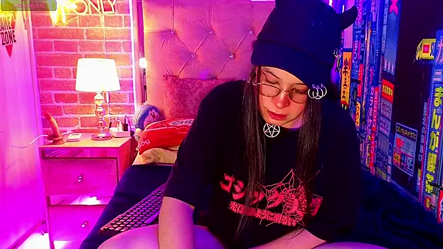 Yorumakie 777 online show from 04-15-26, 02:18