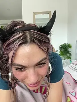 SweetCherry   online show from 06-06-26, 07:51