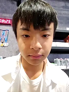 Snapshot of ovo0810 chatting on 03-17-26, 12:26 ovo0810 online show from 03-17-26, 12:26