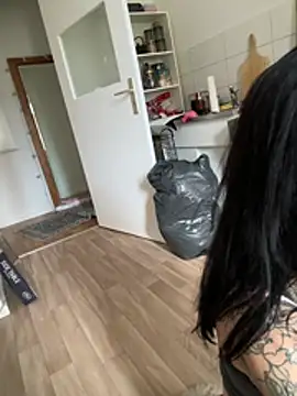 SkinnyLilly online show from 06-03-26, 04:34