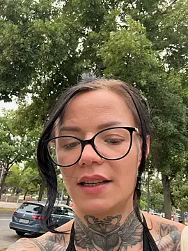 SkinnyLilly online show from 07-17-26, 12:45