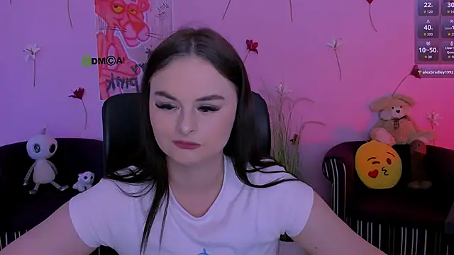 Snapshot of miss_courtney_ chatting on 05-30-26, 10:23 miss courtney online show from 05-30-26, 10:23