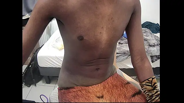 Tanned tiger1 online show from 04-23-26, 07:05