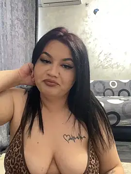 julietalovee online show from 04-22-26, 03:57