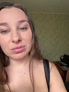 sweetie El online show from 04-15-26, 08:43