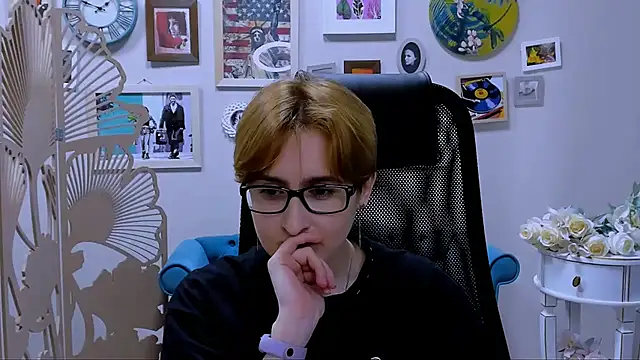 LixeLuna online show from 03-17-26, 06:50