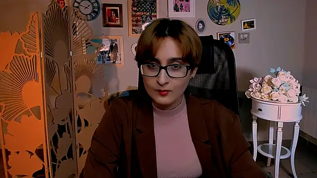 LixeLuna online show from 04-08-26, 06:24