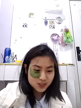 Snapshot of Yunhan_27 chatting on 03-08-26, 10:08 Yunhan 27 online show from 03-08-26, 10:08