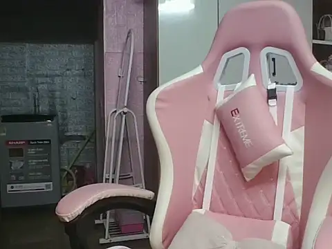 hot-cumplay online show from 07-23-26, 02:26