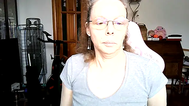 Snapshot of Helly_nana chatting on 03-19-26, 11:25 Helly nana online show from 03-19-26, 11:25