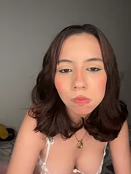 Nicole Cute04 online show from 04-16-26, 04:35