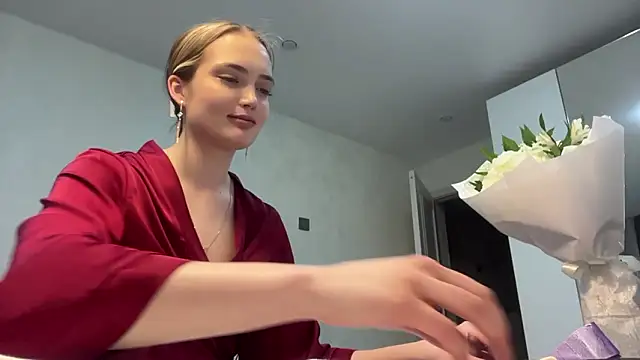 Snapshot of Angela_Rosssee chatting on 03-08-26, 03:27 Angela Rosssee online show from 03-08-26, 03:27