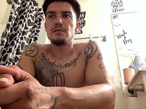 Snapshot of Donkie909 chatting on 03-13-26, 04:02 Donkie909 online show from 03-13-26, 04:02