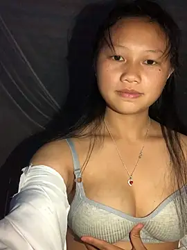 Snapshot of TieuVy99 chatting on 03-12-26, 02:12 TieuVy99 online show from 03-12-26, 02:12