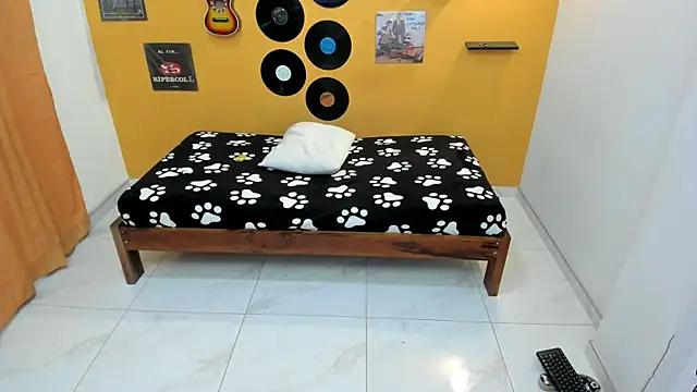 lilithevil32 online show from 03-17-26, 02:16