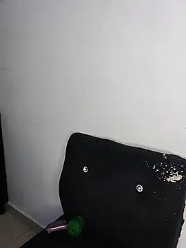 kittyBlossom 1 online show from 08-05-26, 11:06