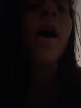 Snapshot of Geovana_blan chatting on 03-05-26, 12:17 Geovana blan online show from 03-05-26, 12:17