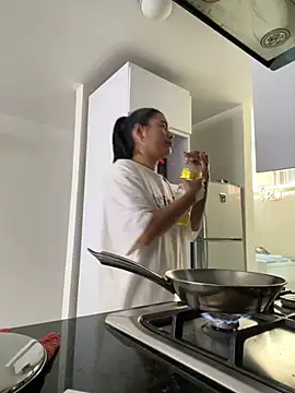 Sweetroseof online show from 04-13-26, 03:39