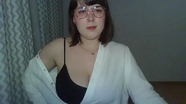 ClaraHard online show from 04-15-26, 07:58