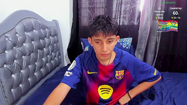 gomitaboy1 online show from 04-20-26, 07:04