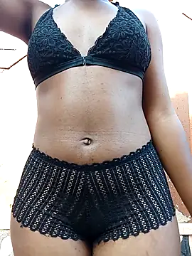 Snapshot of yellowjoy022 chatting on 03-13-26, 01:29 yellowjoy022 online show from 03-13-26, 01:29