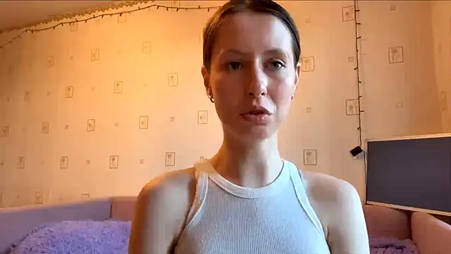 Snapshot of AlesiaGurevich chatting on 06-25-26, 05:06 AlesiaGurevich online show from 06-25-26, 05:06