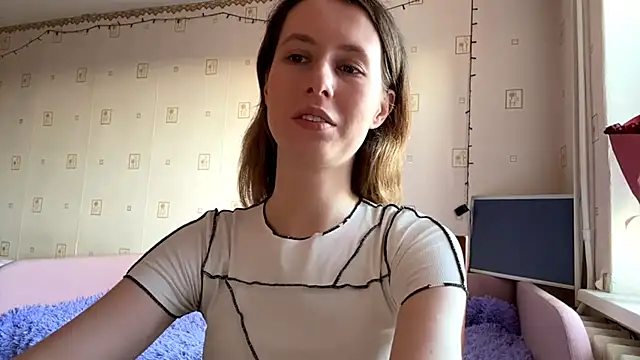Snapshot of AlesiaGurevich chatting on 06-30-26, 04:08 AlesiaGurevich online show from 06-30-26, 04:08