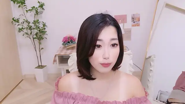 YURIKAsan  online show from 05-28-26, 12:24