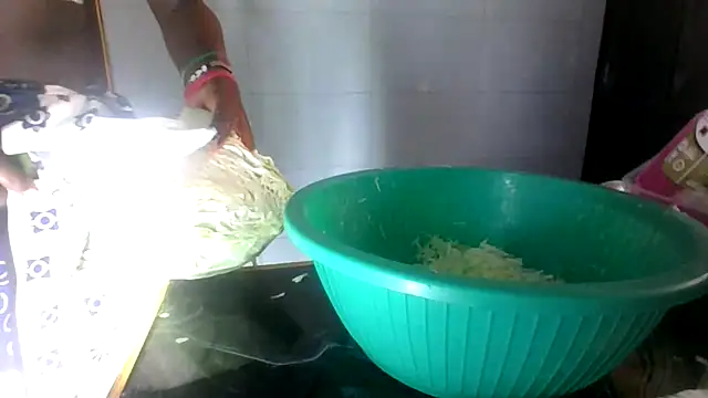 simphiwe23 online show from 04-02-26, 03:59