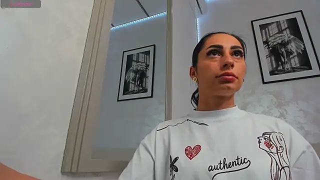 ZeynepX online show from 04-23-26, 09:28