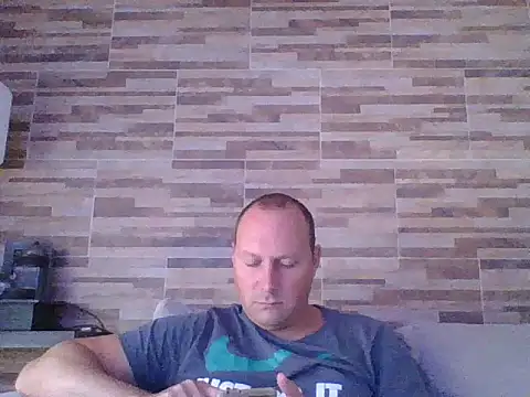 Snapshot of lustonfan chatting on 03-06-26, 01:29 lustonfan online show from 03-06-26, 01:29